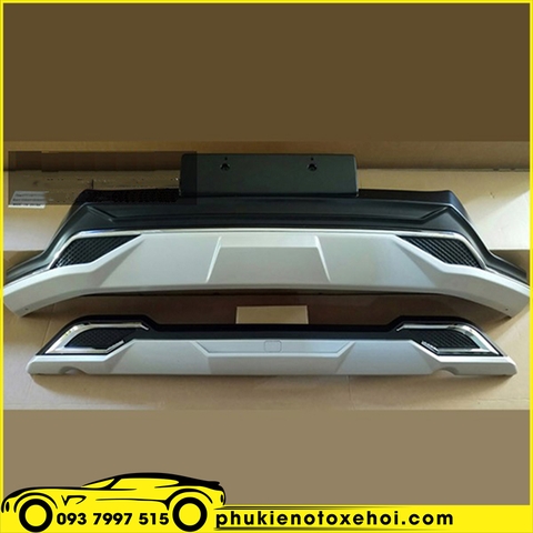 Ốp cản trước xe Toyota Innova