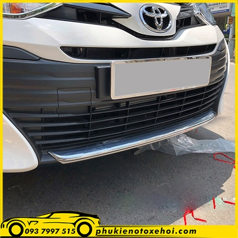 Ốp cản trước xe Toyota Vios