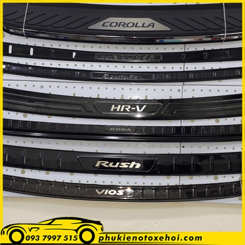 Ốp chống trầy cốp sau xe Honda HRV