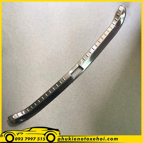 Ốp trong chống trầy cốp sau xe Toyota Altis