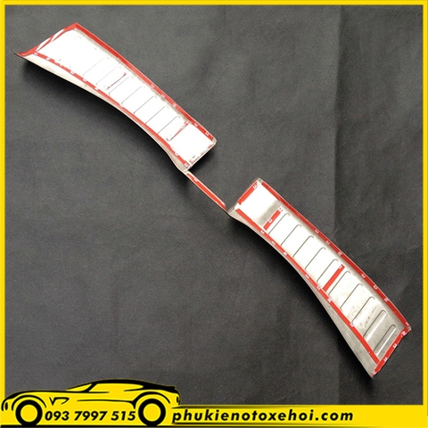 Ốp trong chống trầy cốp sau xe Honda Jazz