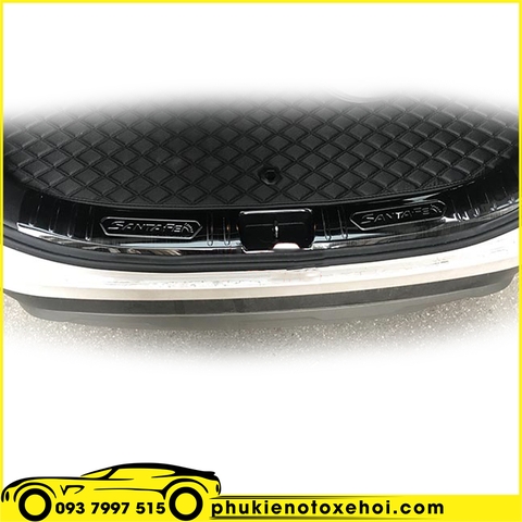 Ốp trong chống trầy cốp sau xe Hyundai Santafe