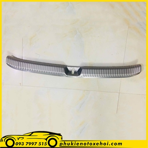 Ốp trong chống trầy cốp sau xe Toyota Vios