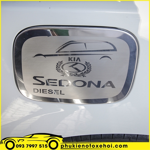 Ốp nắp bình xăng xe Kia Sedona