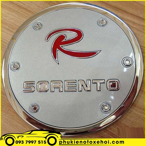 Ốp nắp bình xăng xe Kia Sorento