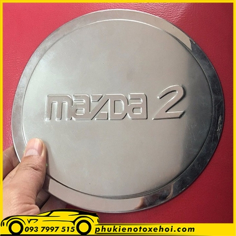 Ốp nắp bình xăng xe Mazda 2
