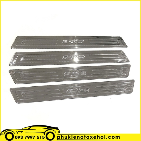 Nẹp bước chân ngoài không đèn xe Mazda Cx8