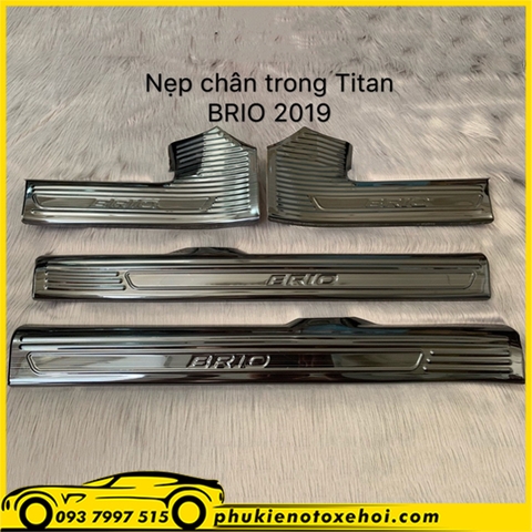 Ốp nẹp bước chân trong xe Honda Brio