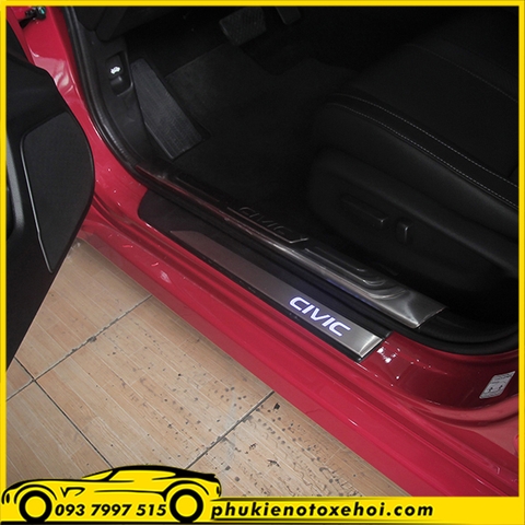 Ốp nẹp bước chân trong xe Honda Civic