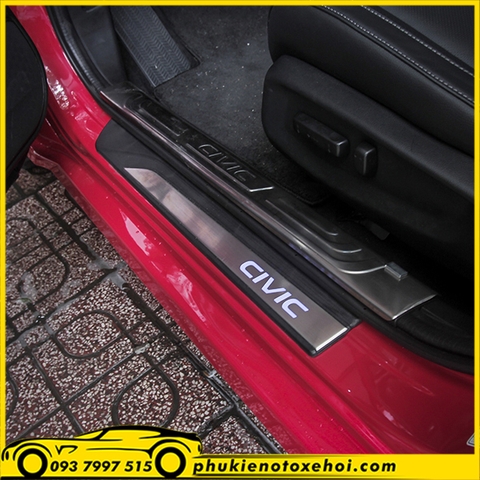 Ốp nẹp bước chân trong xe Honda Civic