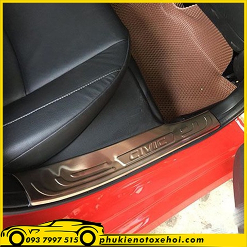 Ốp nẹp bước chân trong xe Honda Civic