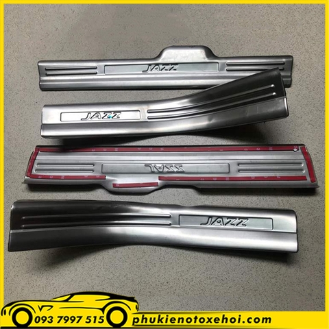 Ốp nẹp bước chân trong xe Honda Jazz