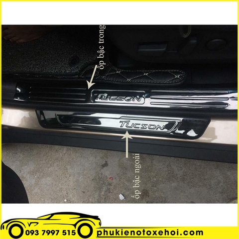 Ốp nẹp bước chân trong xe Hyundai Tucson