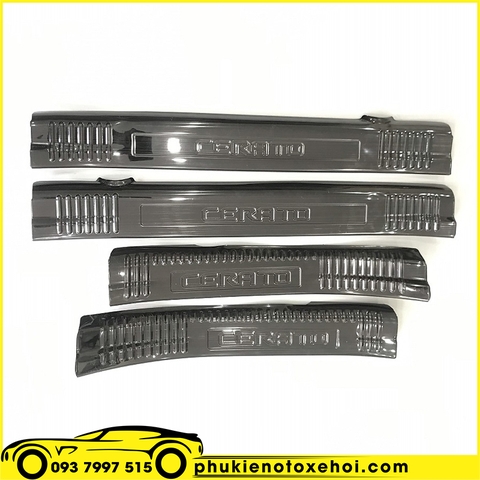 Ốp nẹp bước chân trong xe Kia Cerato