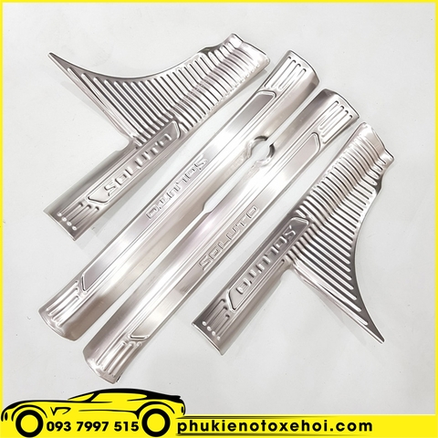 Ốp nẹp bước chân trong xe Kia Soluto