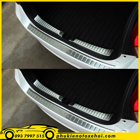 Ốp ngoài chống trầy cốp sau xe Toyota Yaris
