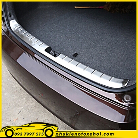 Ốp trong chống trầy cốp sau xe Honda Accord
