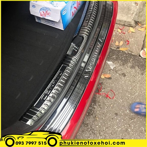Ốp trong chống trầy cốp sau xe Kia Cerato
