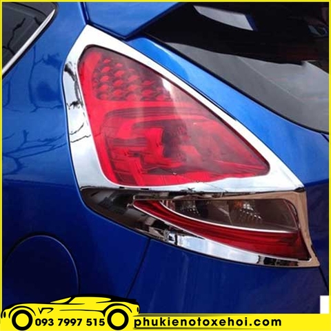 Ốp viền đèn hậu xe Ford Fiesta