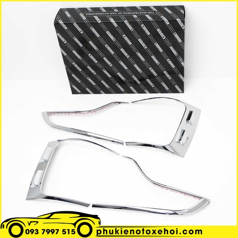 Ốp viền đèn hậu xe Kia Sorento