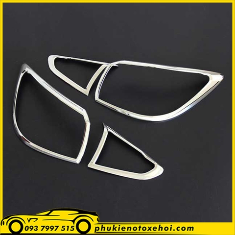 Ốp viền đèn hậu xe Mazda 2