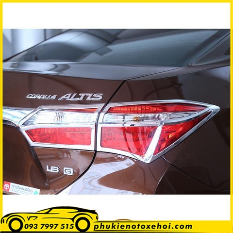 Ốp viền đèn hậu xe Toyota Altis