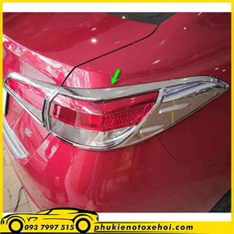 Ốp viền đèn hậu xe Toyota Vios