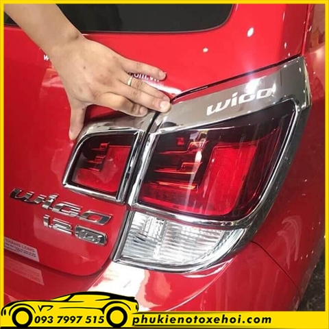 Ốp viền đèn hậu xe Toyota Wigo