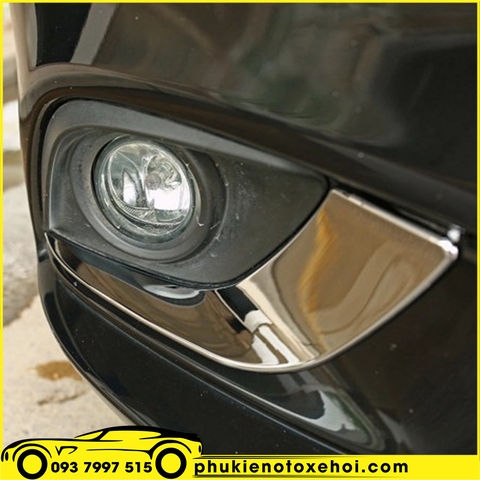 Ốp viền đèn sương mù xe Mazda 6