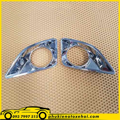 Ốp viền đèn sương mù xe Toyota Altis