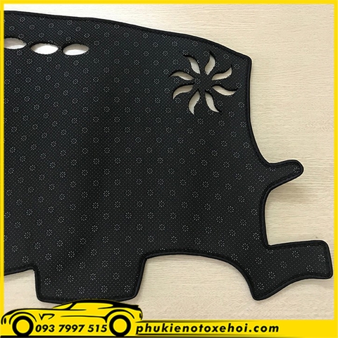 Thảm taplo xe Mazda 2