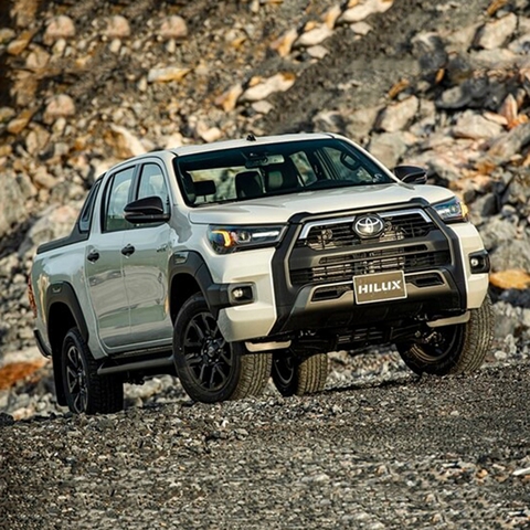Toyota Hilux 2022 mới nhất