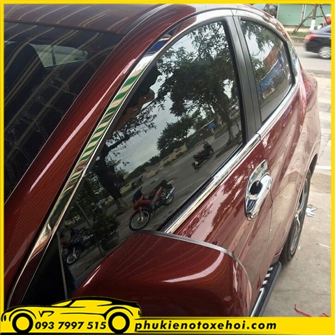 Viền khung kính xe Honda HRV