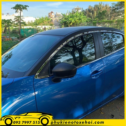 Viền khung kính xe Mazda 2