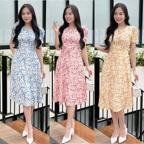 Đầm hoa nhí cổ tròn, đính nút, tay phồng, có túi - GR0319