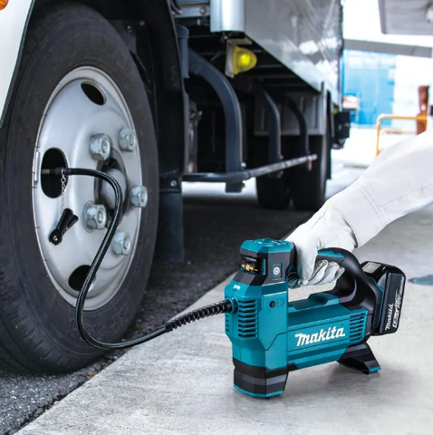 Máy Bơm Hơi Dùng Pin DMP181Z 18V ( Không bao gồm pin, sạc )
