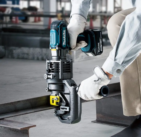 Máy Đột Lỗ Thủy Lực Dùng Pin DPP200ZK 18V ( Không bao gồm pin, sạc )