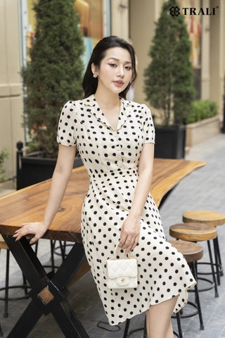 𝐂𝐇𝐈𝐂 𝐎𝐅𝐅𝐈𝐂𝐄 𝐄𝐋𝐄𝐆𝐀𝐍𝐂𝐄