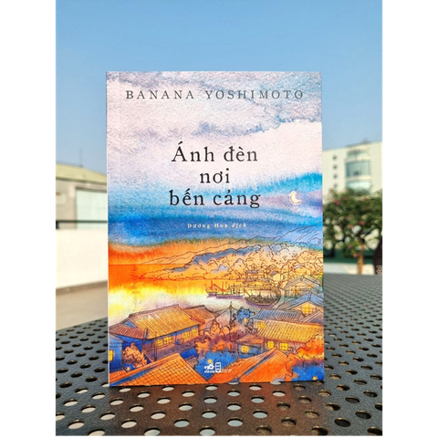 Ánh đèn nơi bến cảng