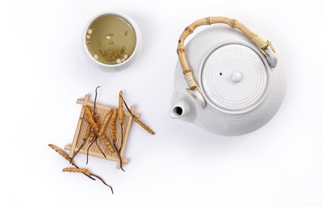 THỜI ĐIỂM TỐT NHẤT ĐỂ UỐNG ĐÔNG TRÙNG HẠ THẢO