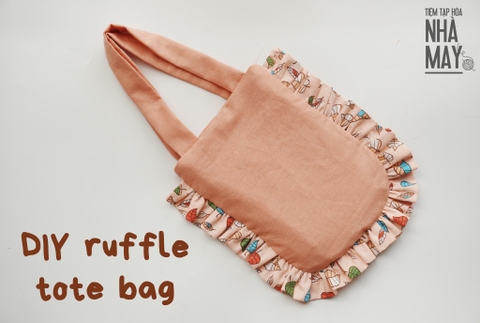 Một cách kết hợp vải trơn và vải họa tiết cho chiếc túi tote điệu đà