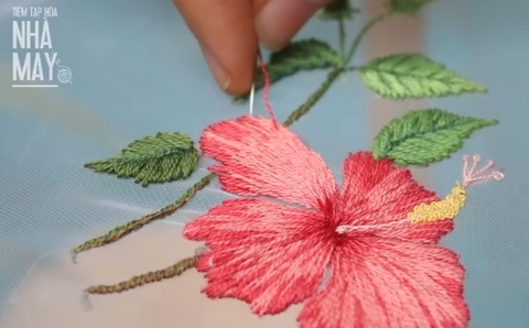Hướng dẫn thêu hoa dâm bụt trên vải voan kính (có mẫu in)