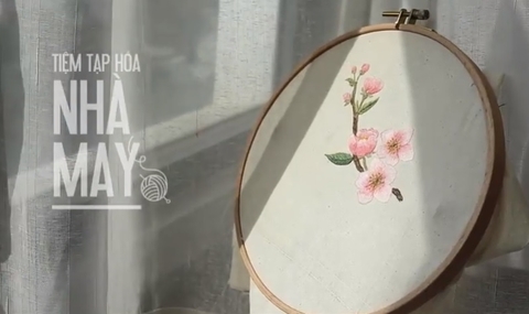 Thêu hoa đào đơn giản với mũi đâm xô (có mẫu in)