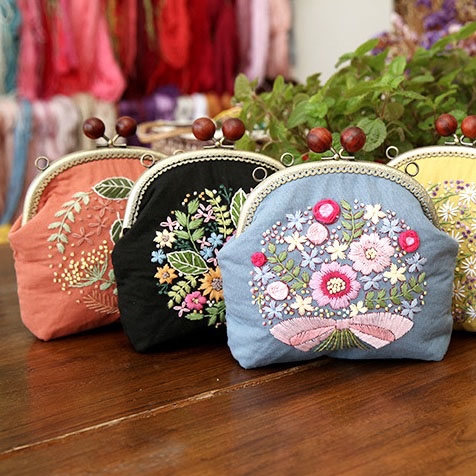 Hướng dẫn kit thêu túi khóa sắt