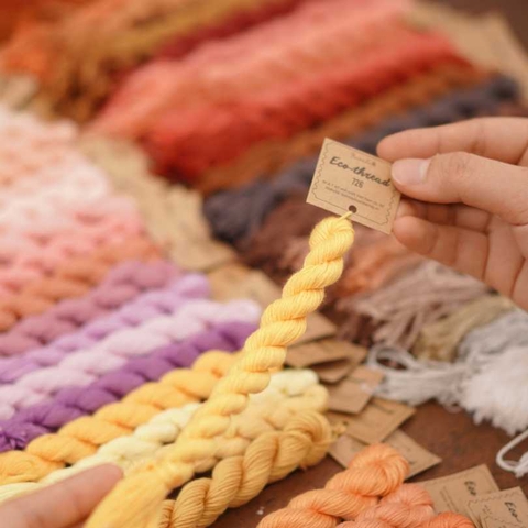 Chỉ thêu Eco-thread nhuộm sinh học (cuộn nhỏ 10g)