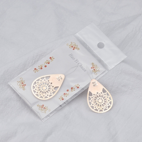 Dụng cụ xỏ chỉ