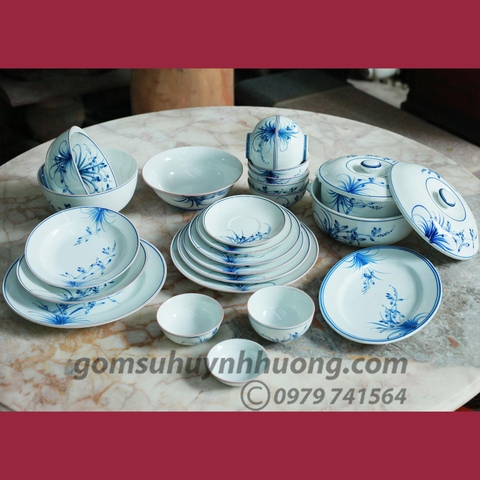 Bộ đồ ăn Hoa Lan