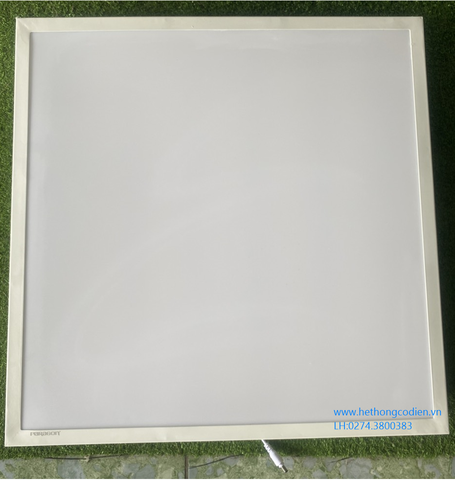 Đèn LED Panel Backlit 40W Paragon PLPC40L