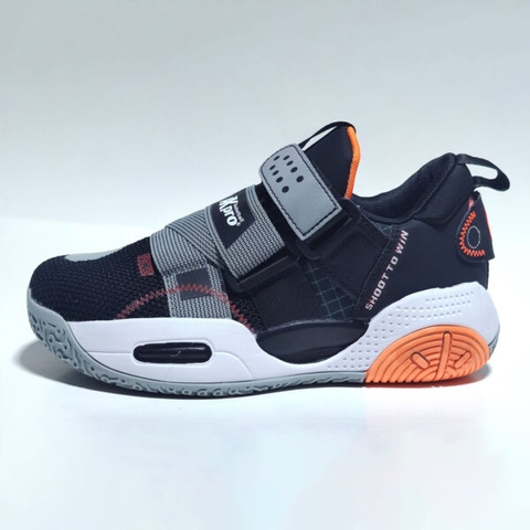 Giày Bóng Rổ AKpro AS021 Màu Đen