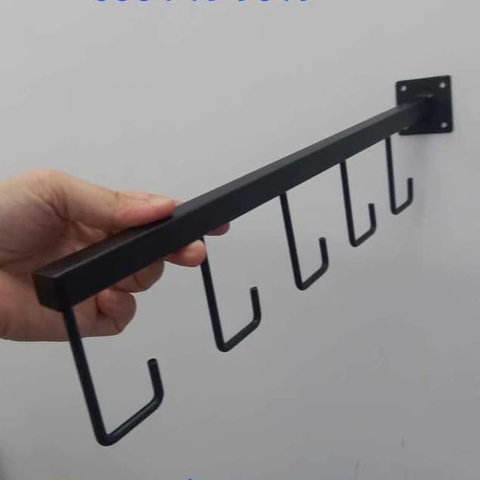 Trưng Bày Cửa Hàng Thể Thao Với Móc vợt cầu lông bắn vít trực tiếp 35cm chống gỉ sét | Sports store display